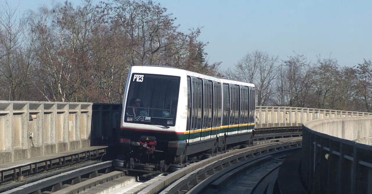 I want the vulnerability of new transit systems to snow to be common ...
