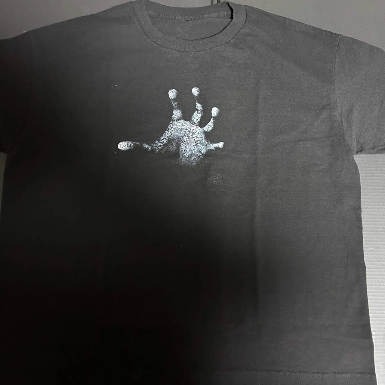 トーク・トゥ・ミーのTシャツ｜柳の木