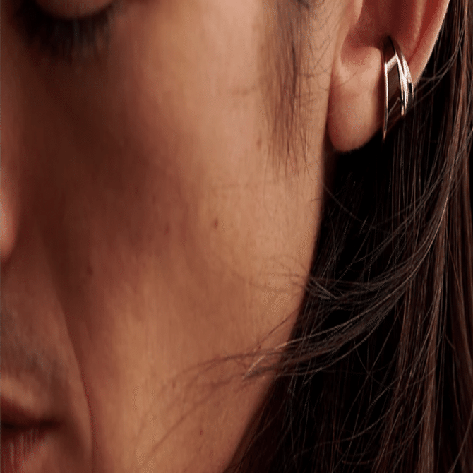 エルメス　イヤーカフ エルメス初！】メンズアクセサリー イヤーカフ 《エクウス》が