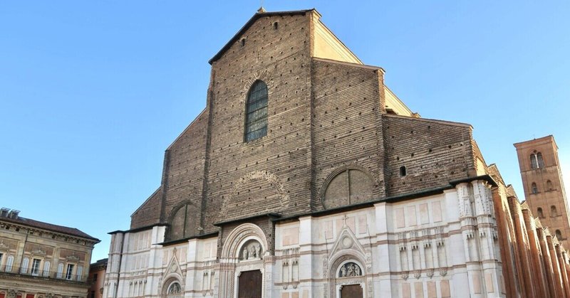 【イタリア旅行記🇮🇹2日後半:ローマ〜ボローニャ】最初の目的地は未完成の大聖堂