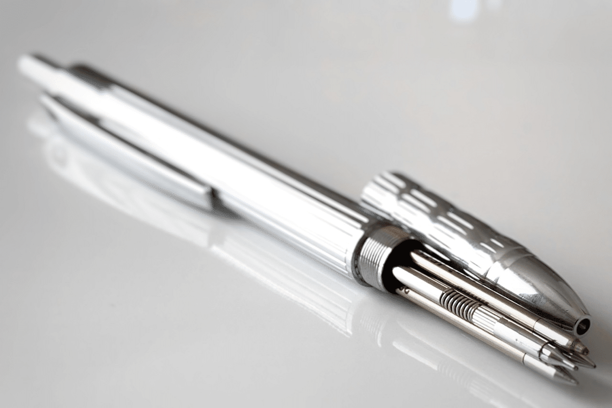 モンブラン　振り子式　四色ボールペン　シルバー　4C規格 品薄・希少・美品】【早い者勝ち】MONTBLANC4色ボールペン シルバー