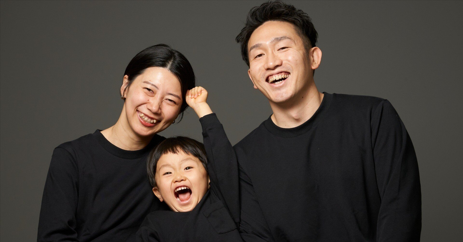 毎年恒例の家族写真！今年はどうなる?｜すずきしん