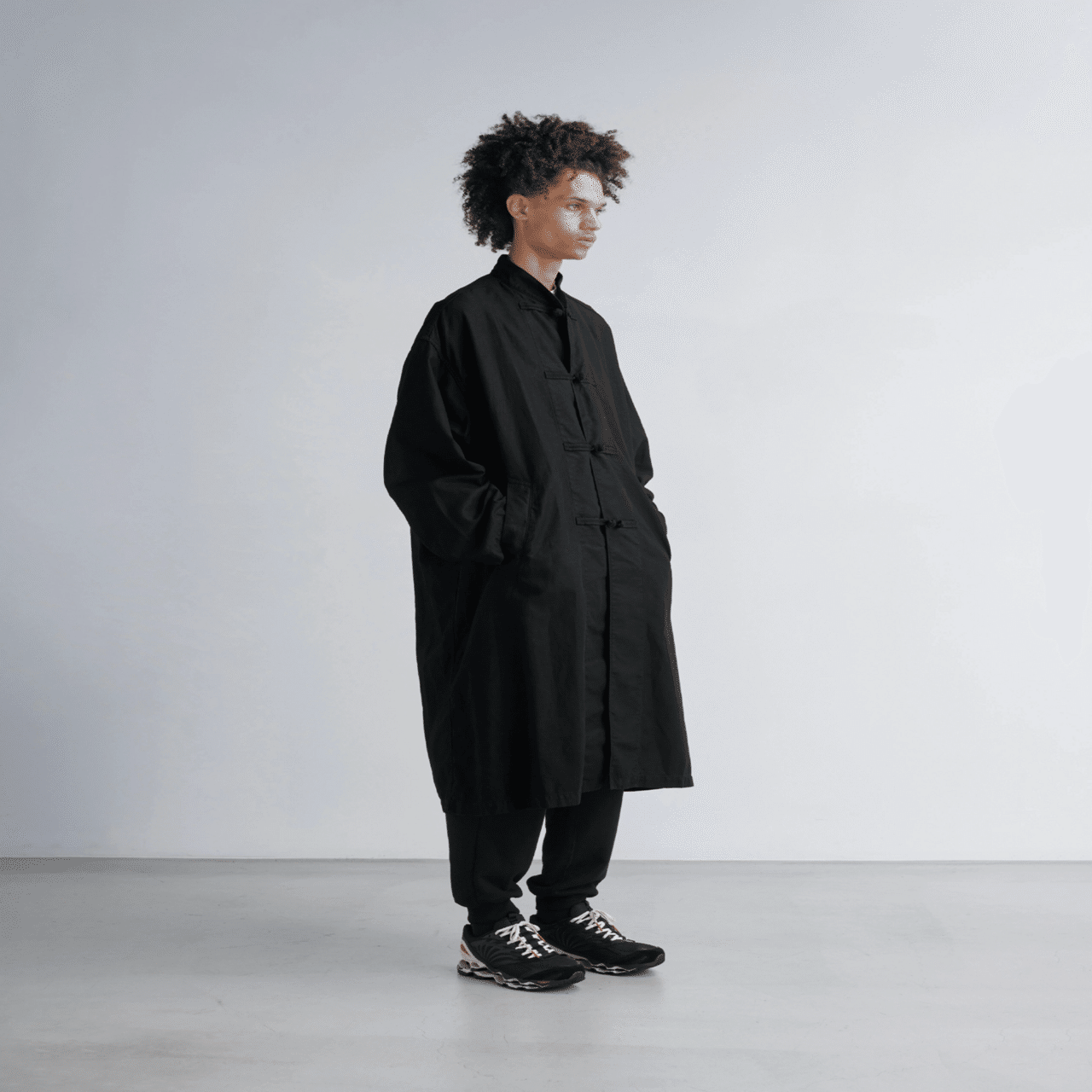 グラフペーパー2024春夏コレクションをレビュー。注目すべきアイテムは