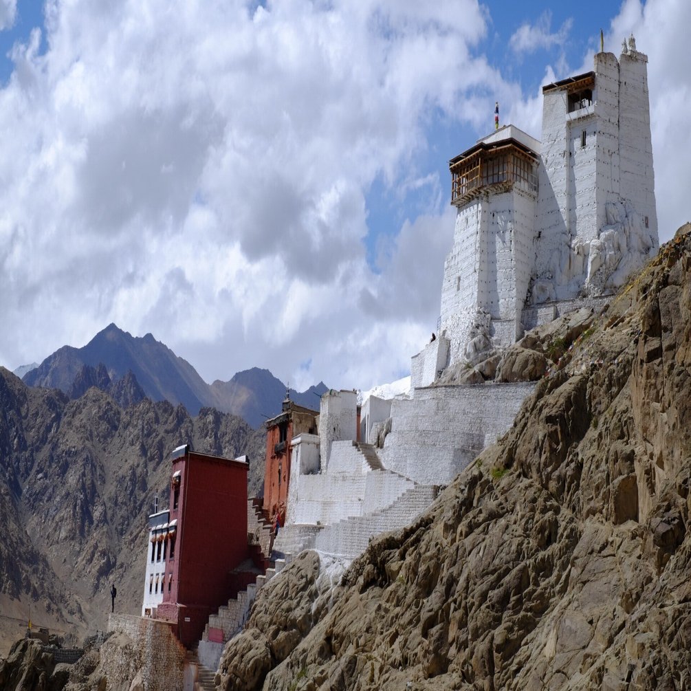 インドのチベット、レー・ラダックの魅力～高山病、悪路の果てに神秘の