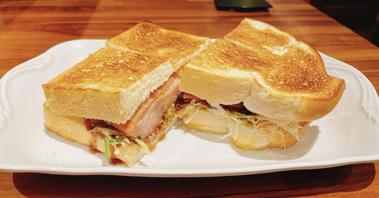 網焼きチキンホットサンド｜阿智 悠