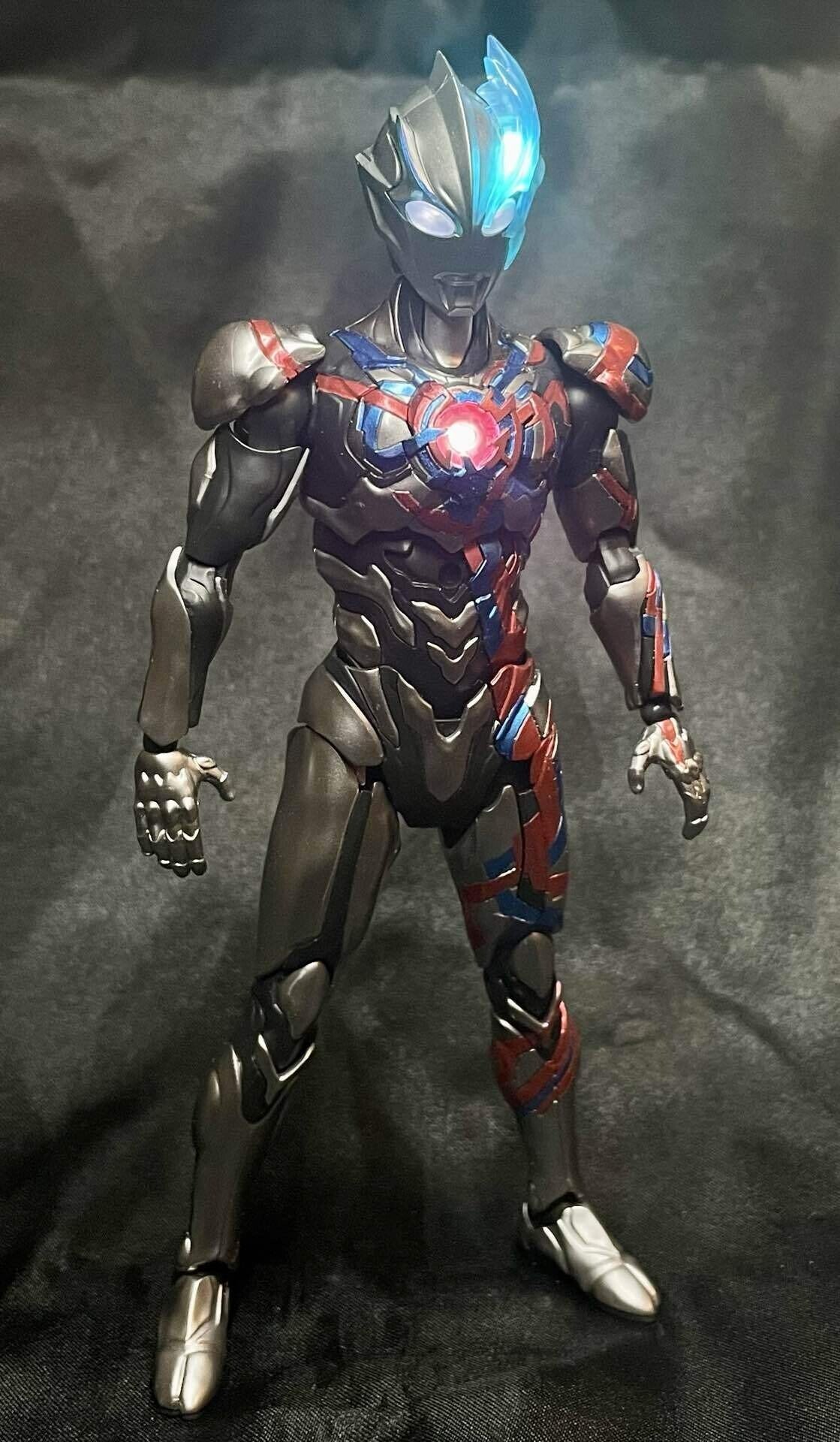全塗装製作品 Figure-rise Standard ウルトラマンブレーザー②