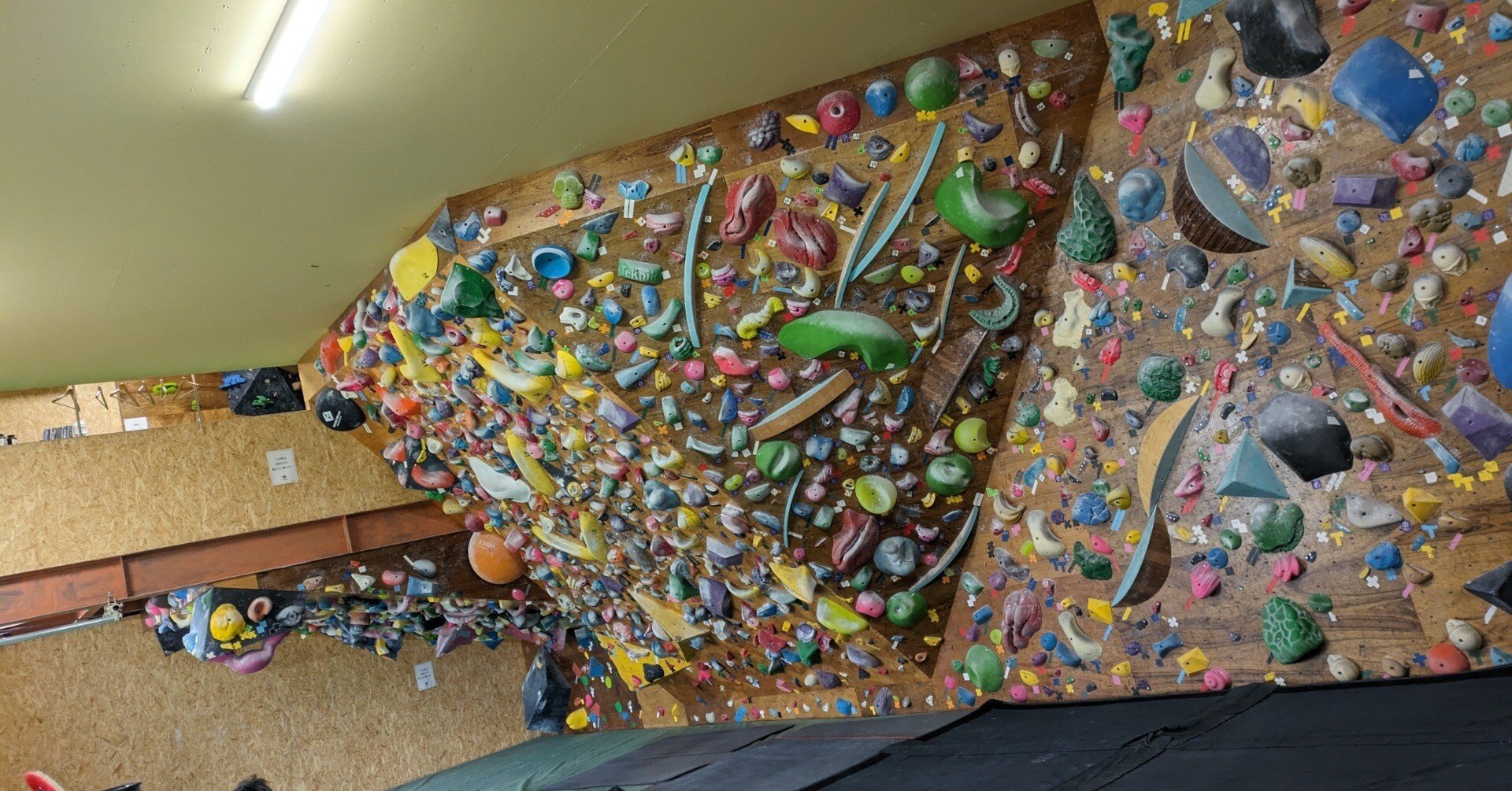 クライミングウォール e97f4f0daf65b7c9f358699544572c