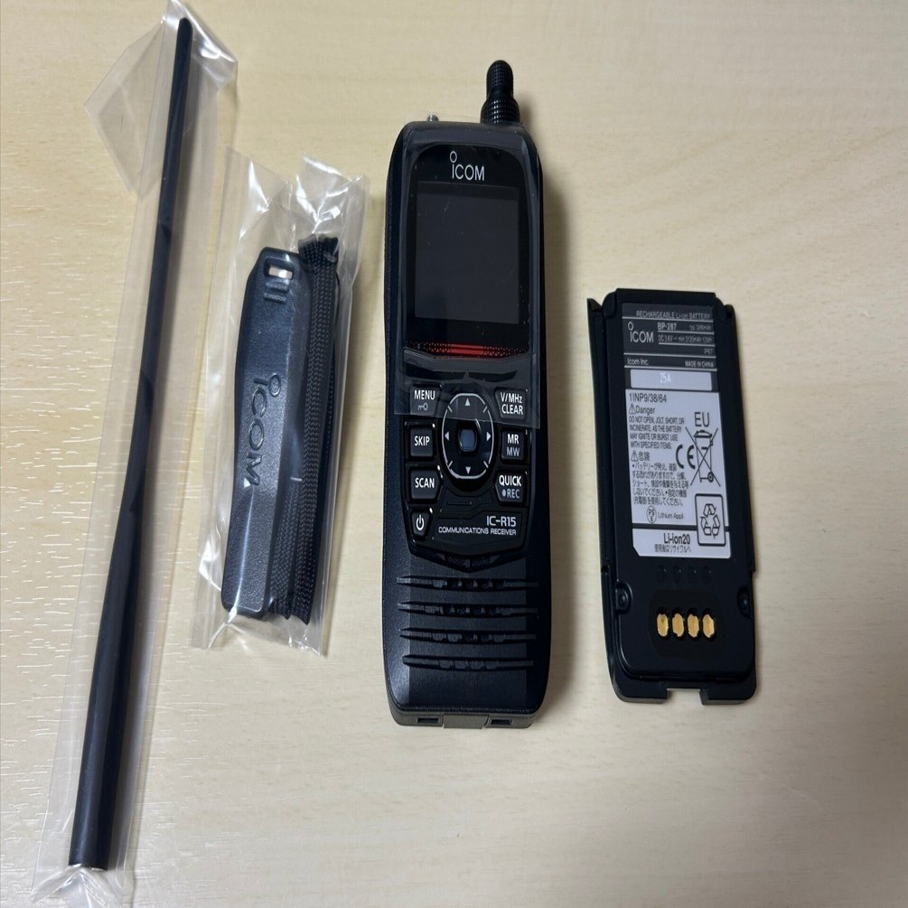 ICOM IC-R15 受信機 アンテナ、ケース付き ICOM IC-R15（受信改造済）+乾電池ケース+ソフトウェア+ロッドアンテナ