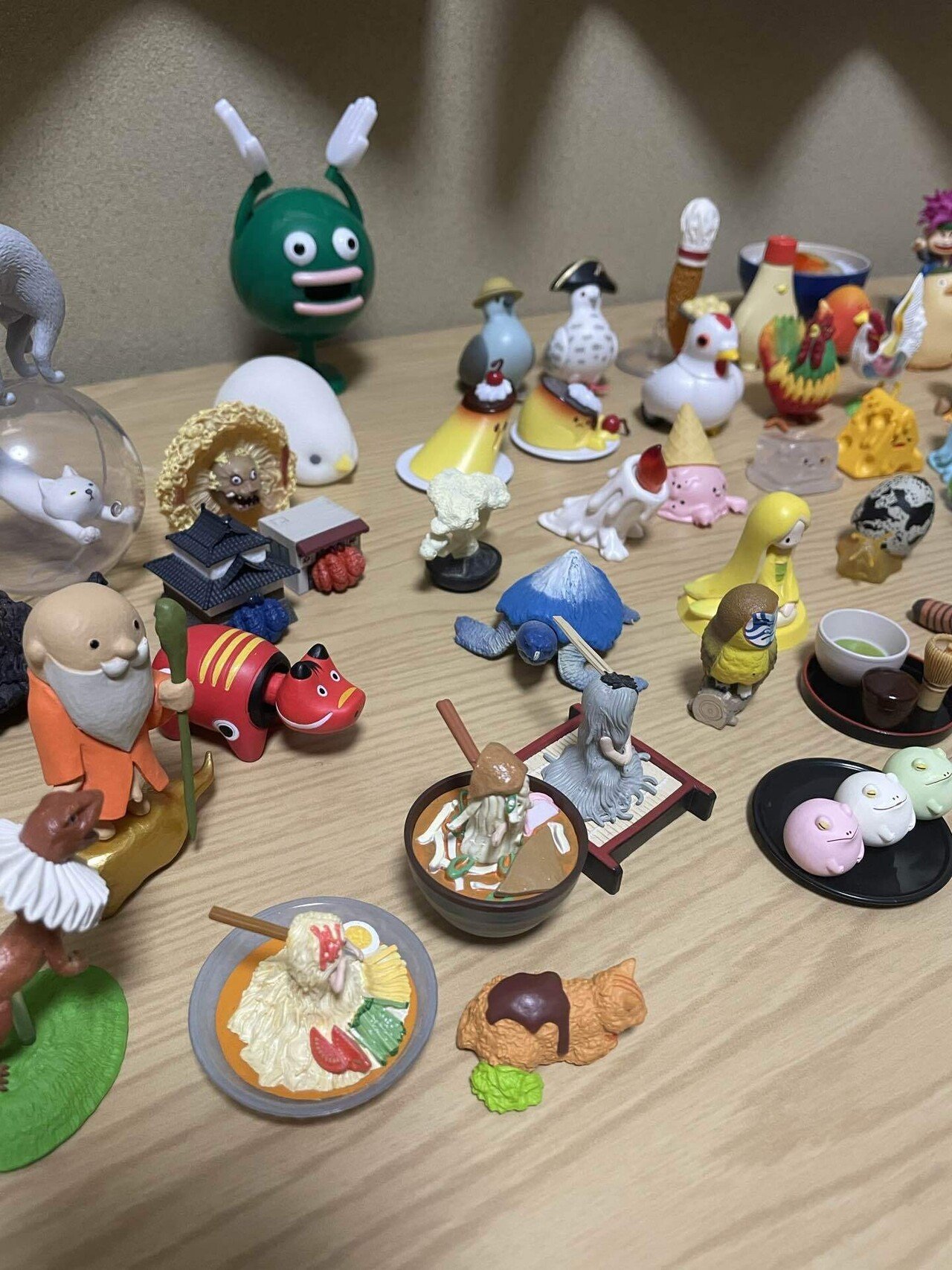 ガチャガチャまとめ売り‼︎154個‼︎ ガチャガチャ まとめ売り - メルカリ