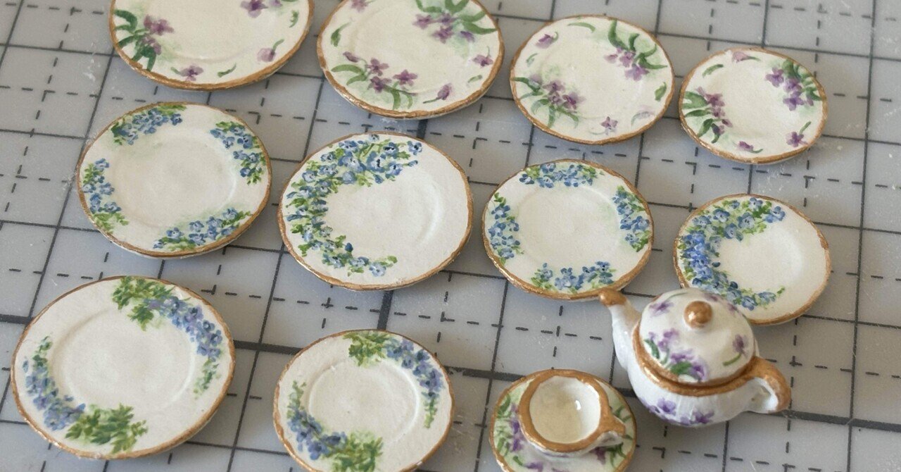 自分らしいデザインのミニチュア食器を作る。｜ミニチュア工房 すみれ