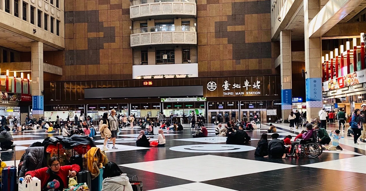 春節中の台北駅｜台湾観光情報局 台北人