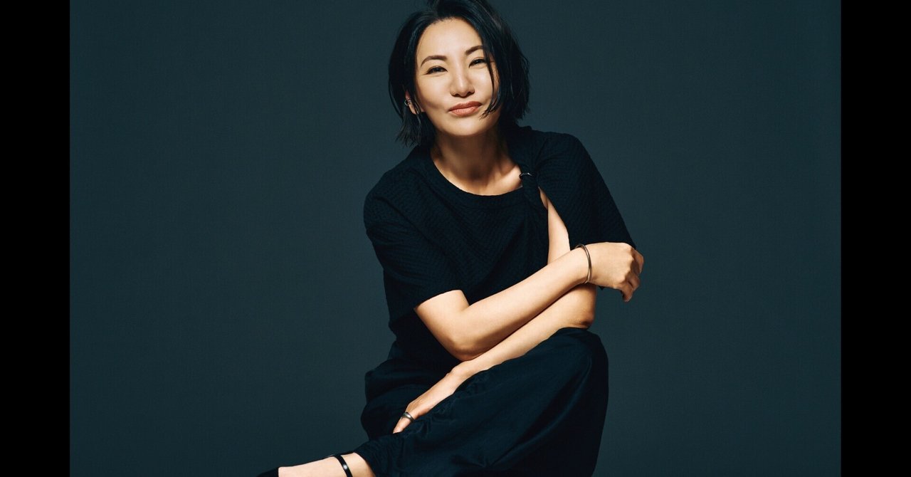広瀬香美 毎日音楽に向き合う時間が、私にとって至福の時です。 音楽で