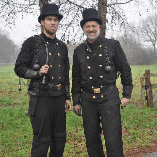 煙突掃除夫：ドイツの幸運を象徴する職業の意味｜2626｜ふむふむ