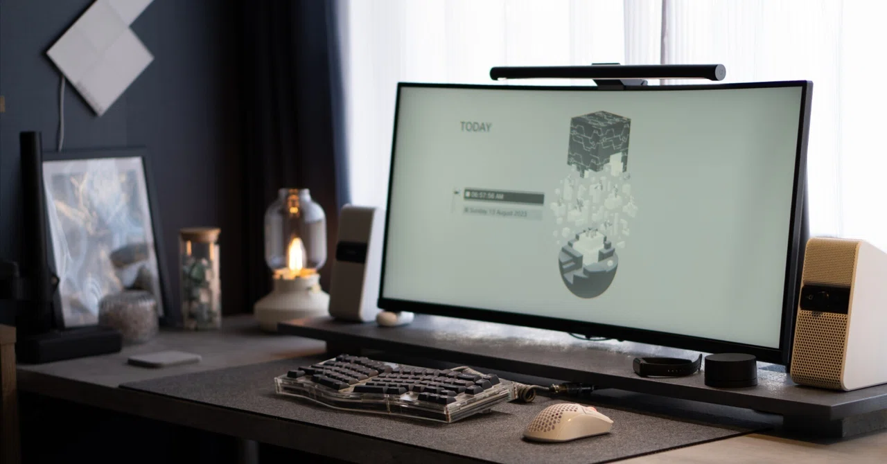 デスクトップパソコン+SAMSUNGモニター+RAZERキーボード ゲーミングPC