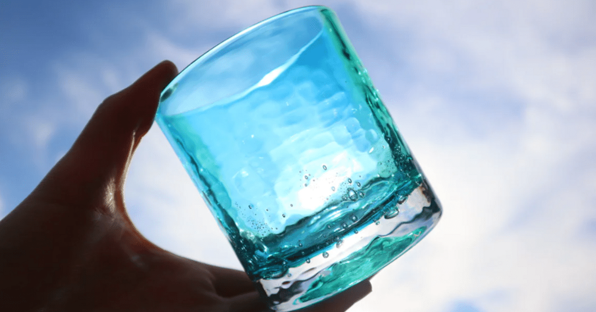 沖縄伝統工芸　琉球ガラス 沖縄の伝統工芸品「琉球ガラス」 | November 2022