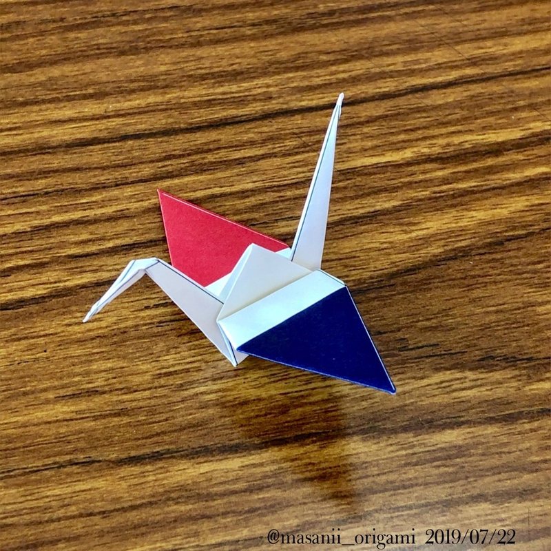 国旗折り紙 で折り鶴を作りました まさにぃ Note 国旗折り紙 で折り鶴を作りました まさにぃ Note