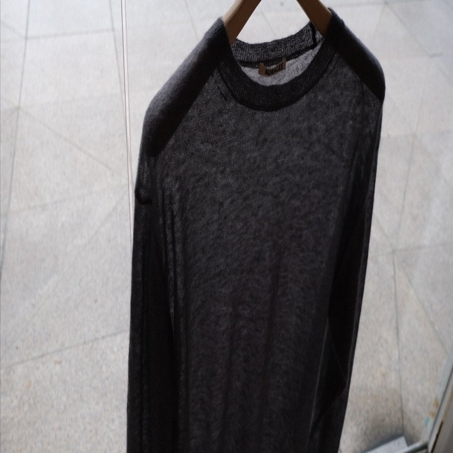 個人オーダーしました！【AURALEE】といえばのモヘアニットKID MOHAIR