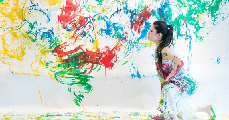 アートとエンターテイメントの融合 アートパフォーマー “Colorhythm Risa(カラリズム リサ)さん”