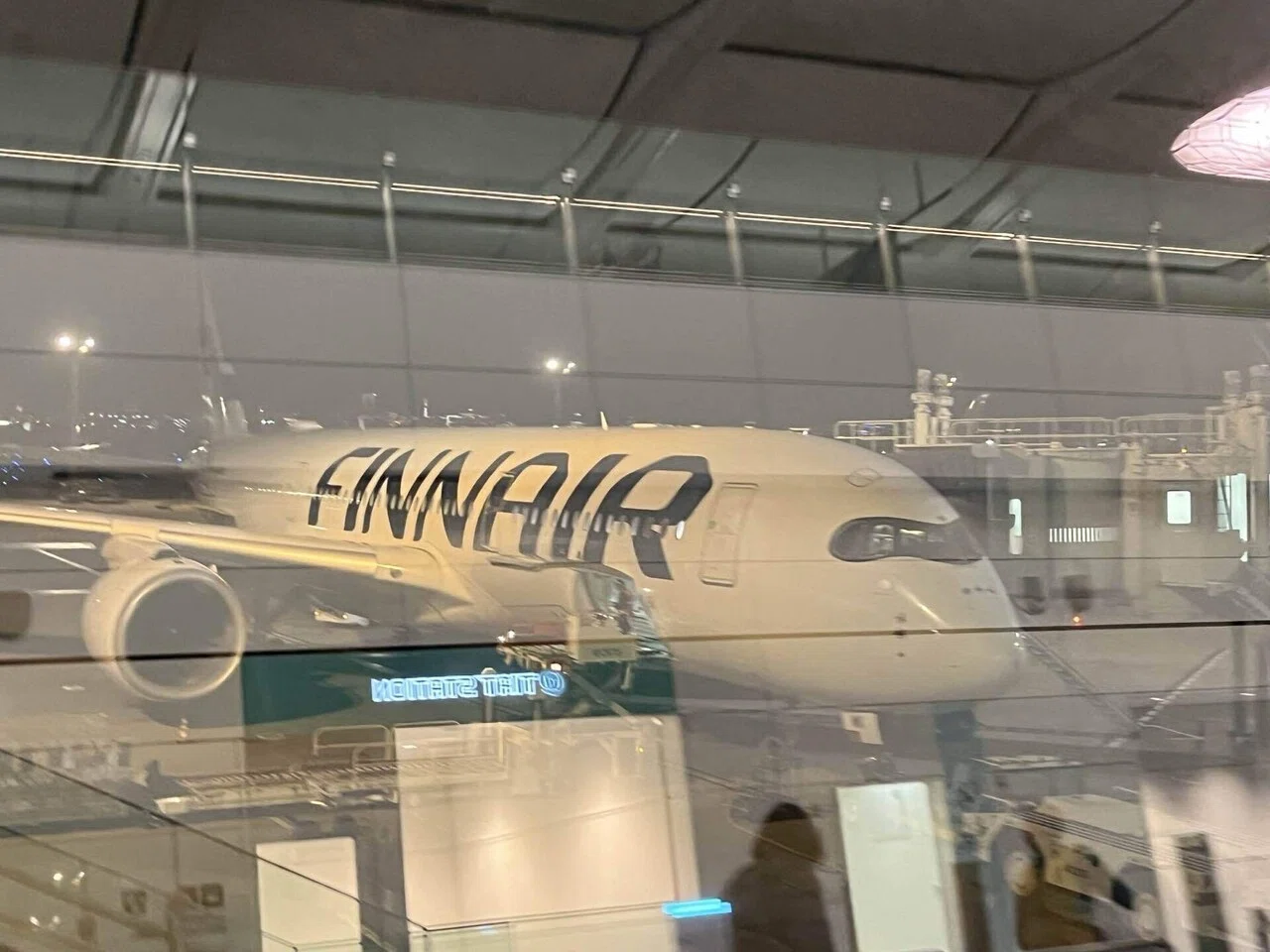 【中古】 飛行機嫌い 飛行機嫌いアラサー、13時間のフライトをどう乗り切ったか｜aic