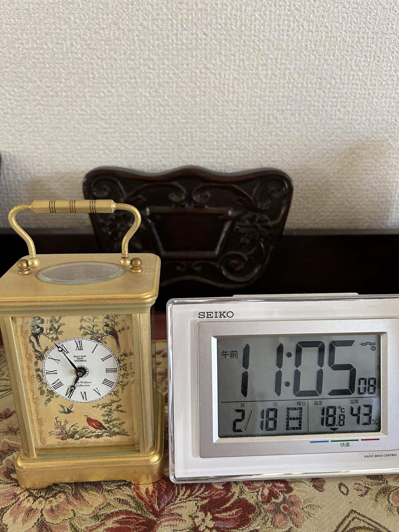 Halcyon Days 装飾時計 専用ボックス、説明書付き Halcyon Days 装飾時計 専用ボックス、説明書付き - メルカリ