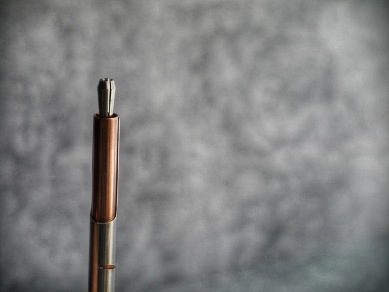 Lucio Rossi Design / D7II｜#olive