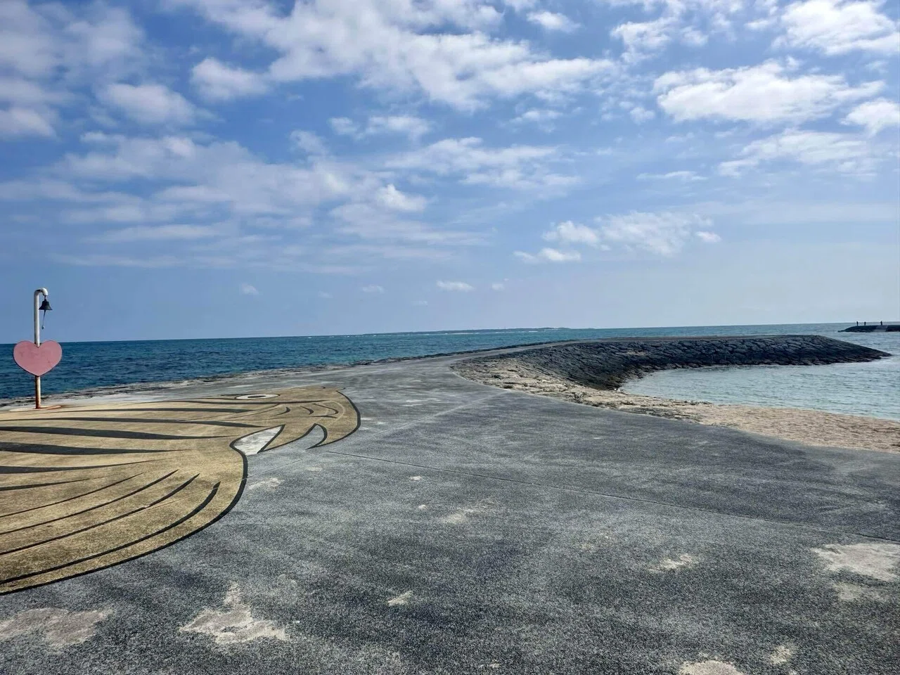 白い砂のアクアトープ』の聖地巡礼に沖縄県南城市に行ったら、がまがま