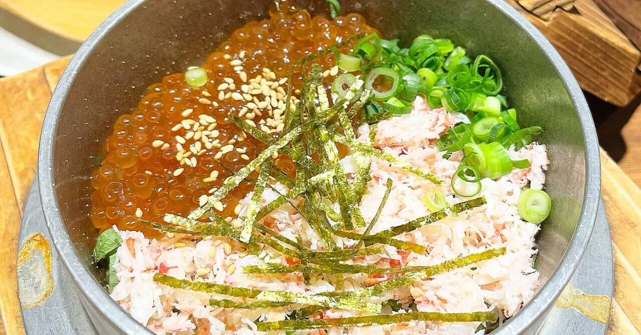 田町で蟹といくらの釜飯を堪能‼︎『魚義 田町駅前店』｜青木 孝文