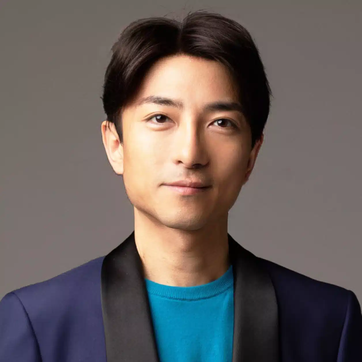 市村よしなり。