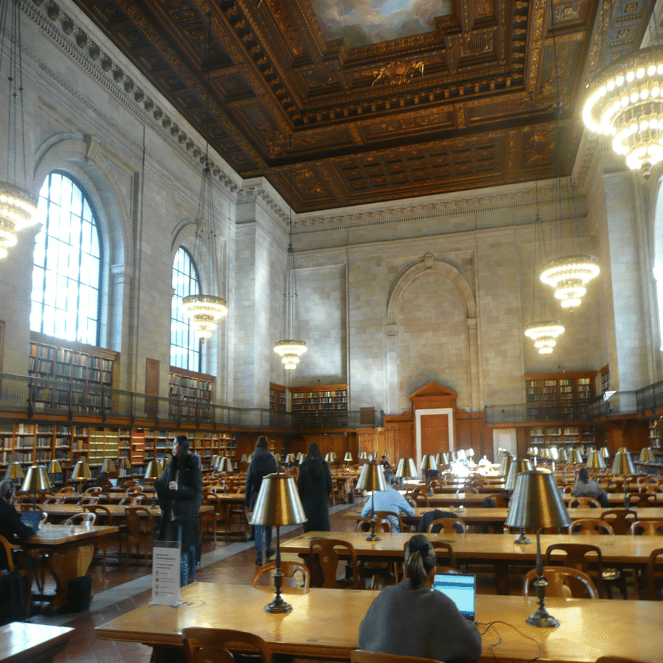 数多の女子を狂わせるBANANAFISH ②～NY公共図書館でアッシュの18年に