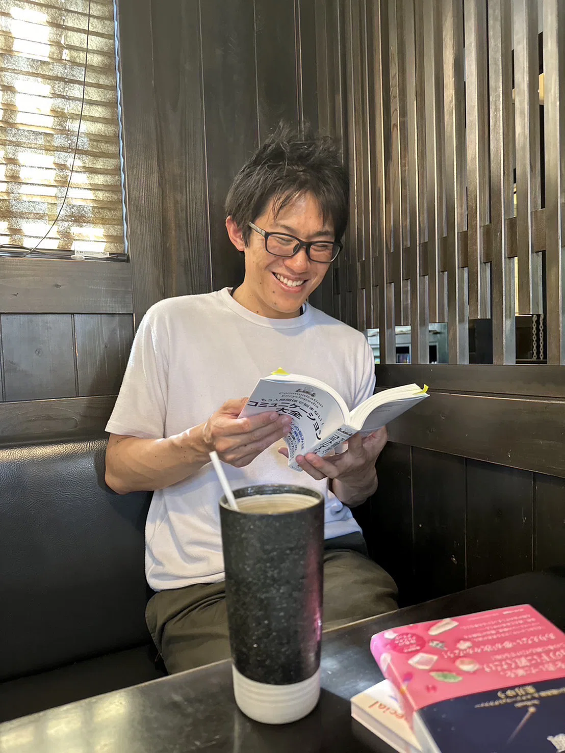 4 読書インフルエンサー【じゅんじゅん】｜Hiromi