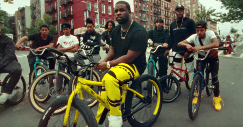 自分のスタイルでボースティングを爆発させるA$AP Fergを読む。(A$AP Ferg - "Floor Seats")
