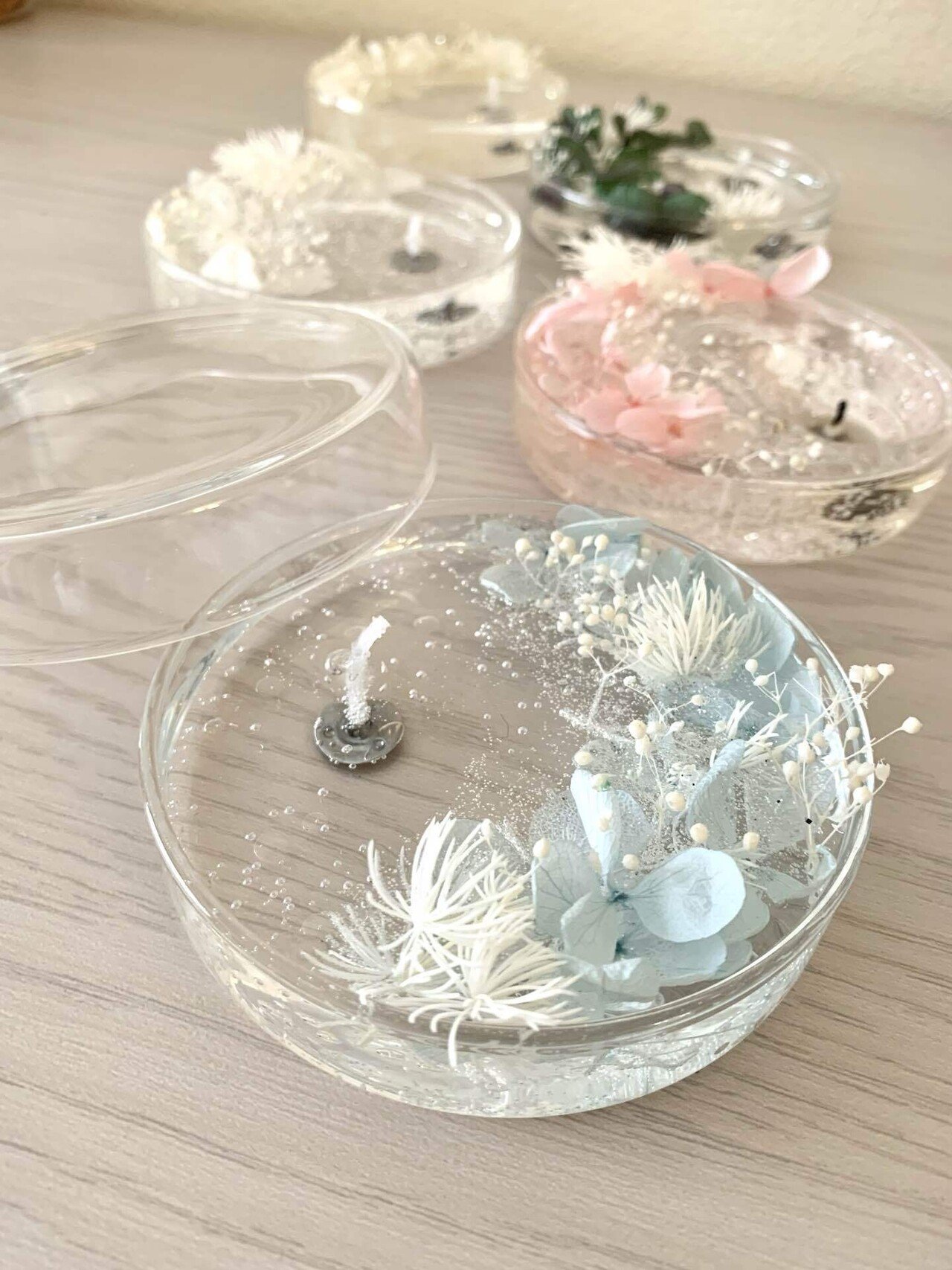 透明感が美しいシャーレキャンドル｜jeweri