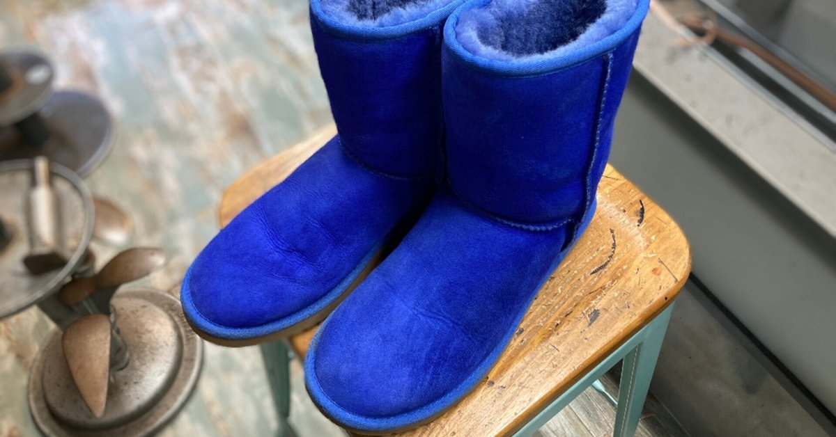 UGG 青 ムートンブーツ UGG 青 スエード ムートンブーツ
