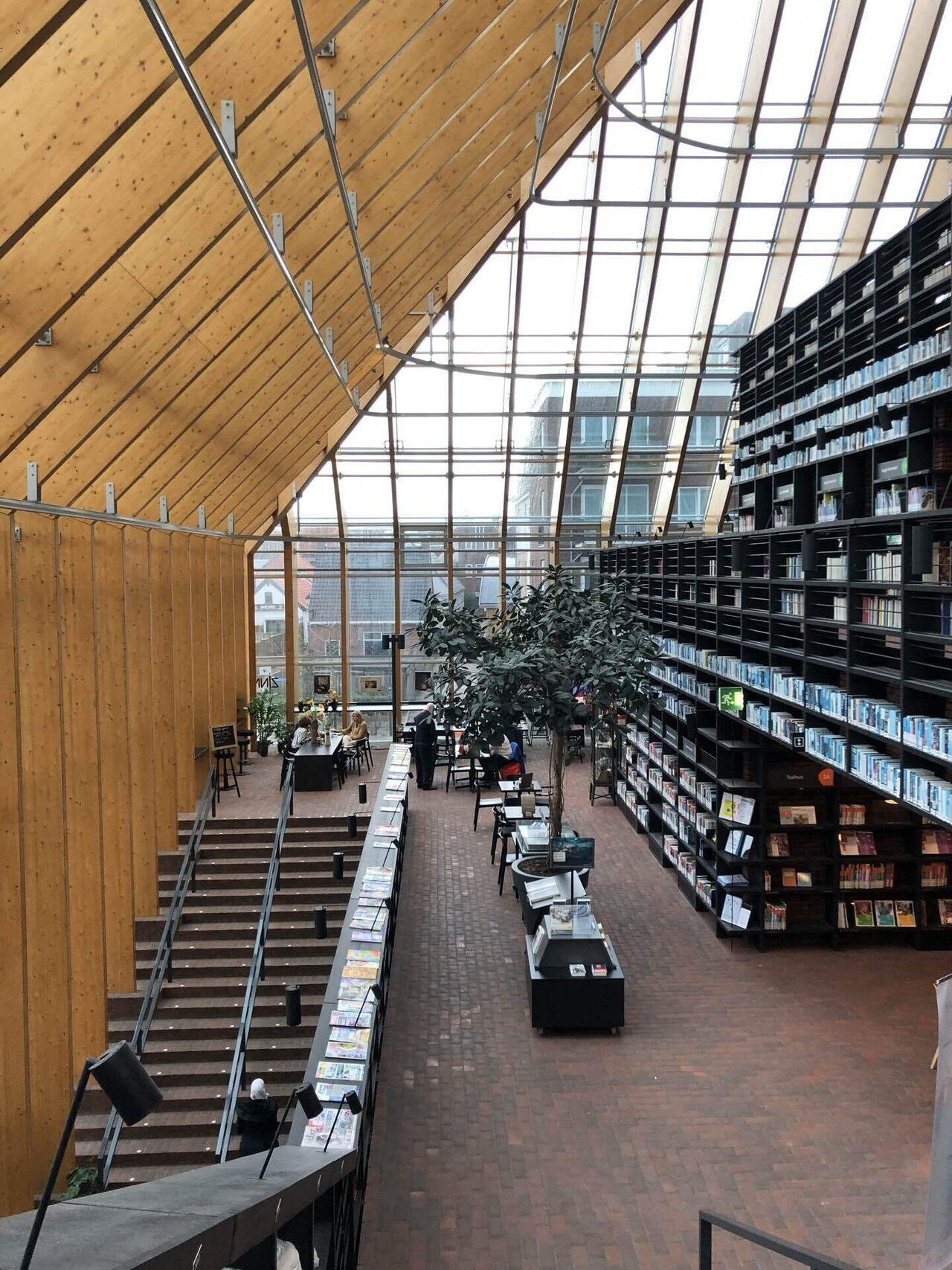 オランダ🇳🇱 MVRDV SPIJKNISSE図書館に行ってきた｜のんびり日記