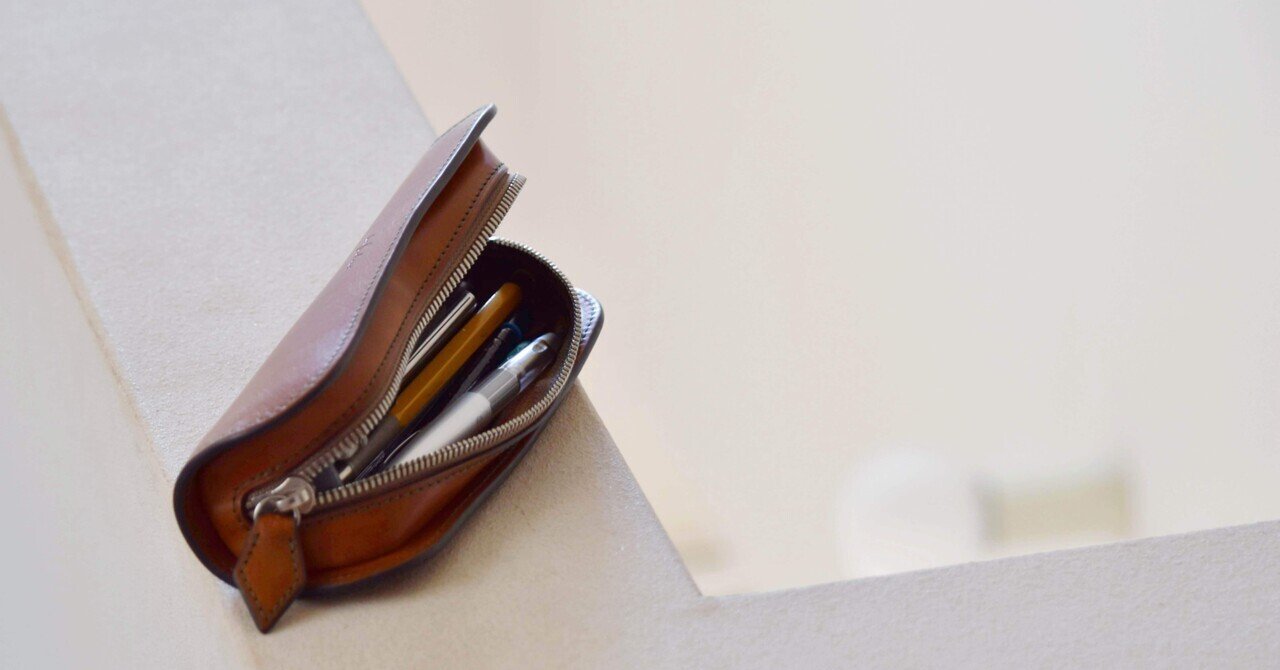 Le Bonheur/ル・ボナー】 デブペンケース/サドルプルアップレザー