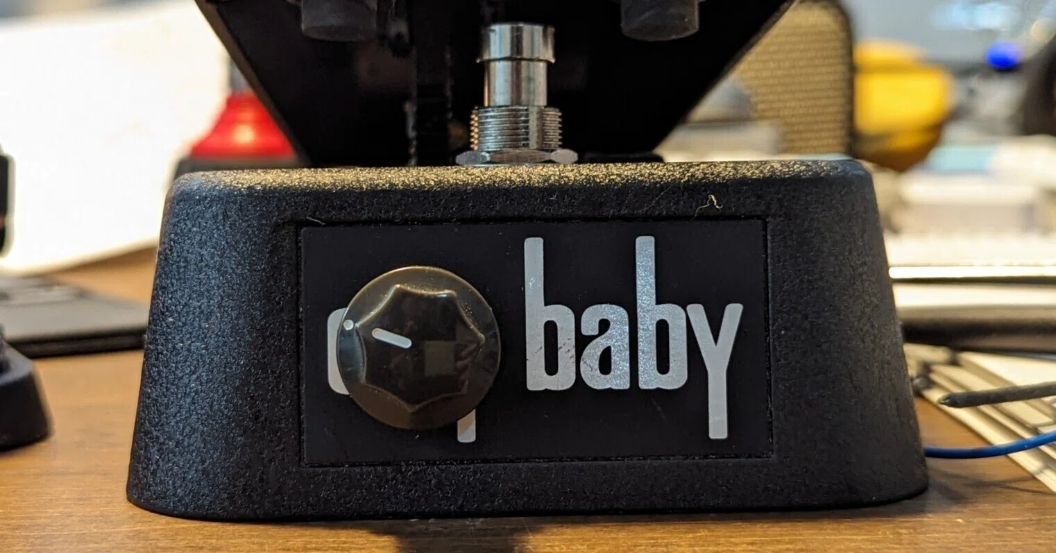 JIM DUNLOP CRYBABYをベースでも使えるようにしたりちょっと便利に