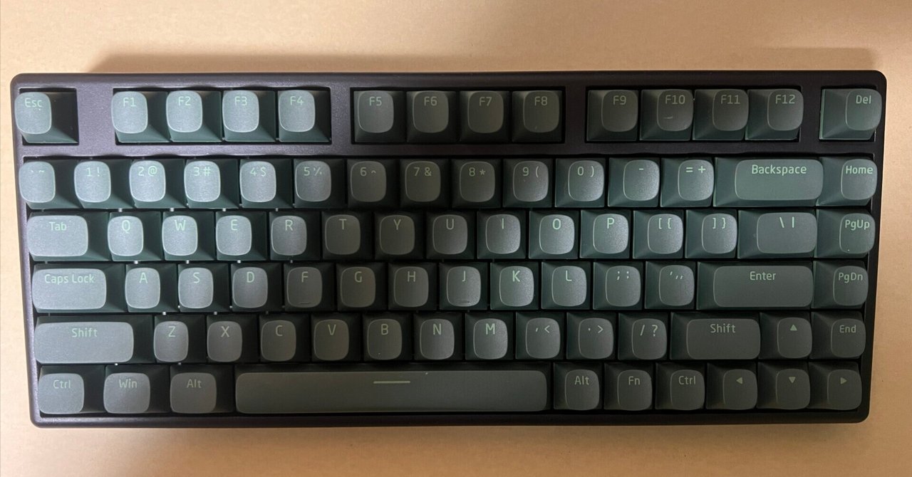 Niz micro82 RGB 無線モデル（キーキャップ交換済み） Amazon | NiZ キーボード 【Micro82白い無線RGB】 静電容量無接点方式