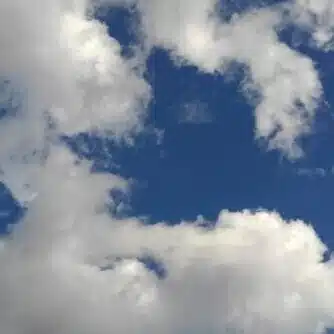 雲上快晴