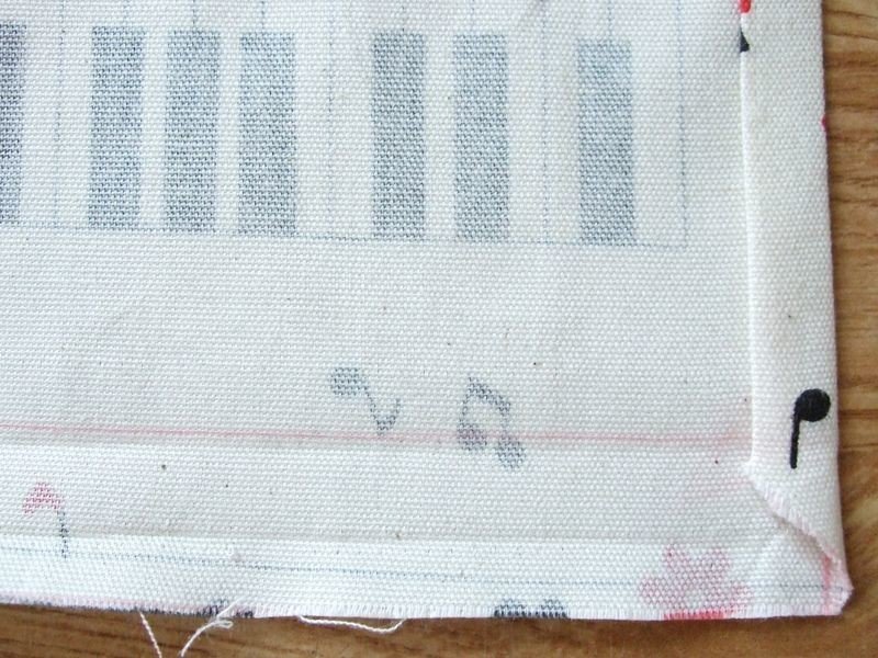 直線縫いだけで出来る ランチマットの作り方 布とモノ創りのある暮らし つくろう Note 直線縫いだけで出来る ランチマットの作り方 布とモノ創りのある暮らし つくろう Note