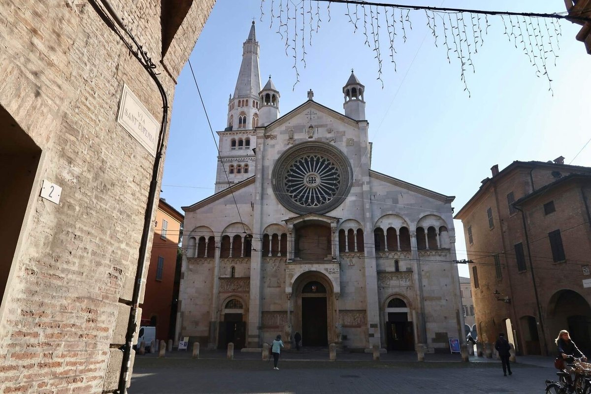 【イタリア旅行記🇮🇹3日目②:モデナ】世界遺産で有能すぎるGoogle翻訳と地元のおばあちゃんに感謝