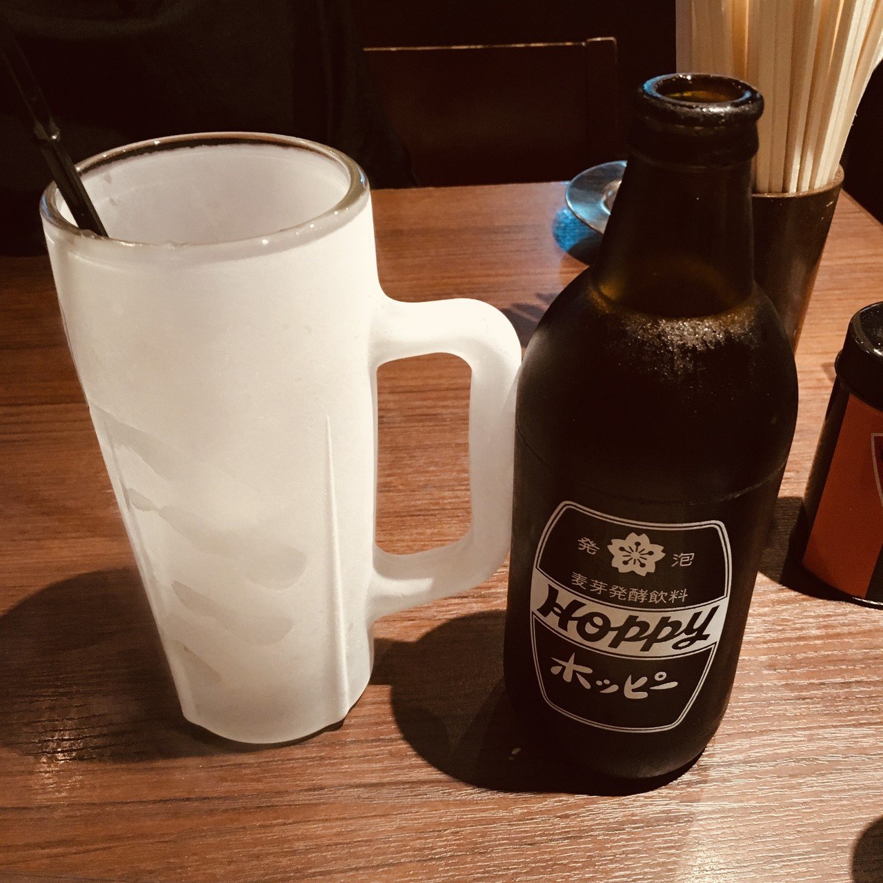 送料無料 粋なホッピーお試しギフトセット キンミヤ焼酎300ml ジョッキ1個 ホッピー3本 ホッピーブラック3本 華麗 キンミヤ焼酎300ml