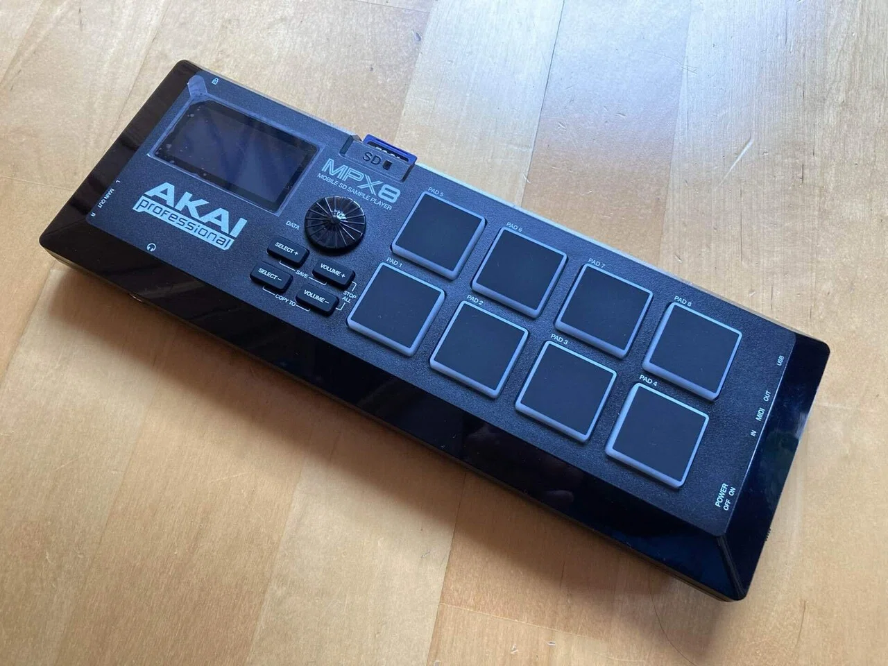 AKAI MPX-8 MIDI コントローラーパッド サンプラー【送料無料】【SD