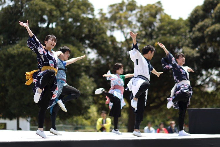 【撮影場所】川崎大師の表参道 【撮影日】2019.4.20 【カメラ】Canon EOS 7D Mark II 【レンズ】Canon EF85mm F1.4L IS USM