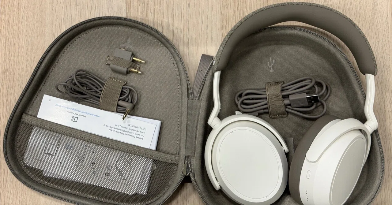 Sennheiser 『MOMENTUM 4 Wireless』と『BTD600』のコンビが最高なので