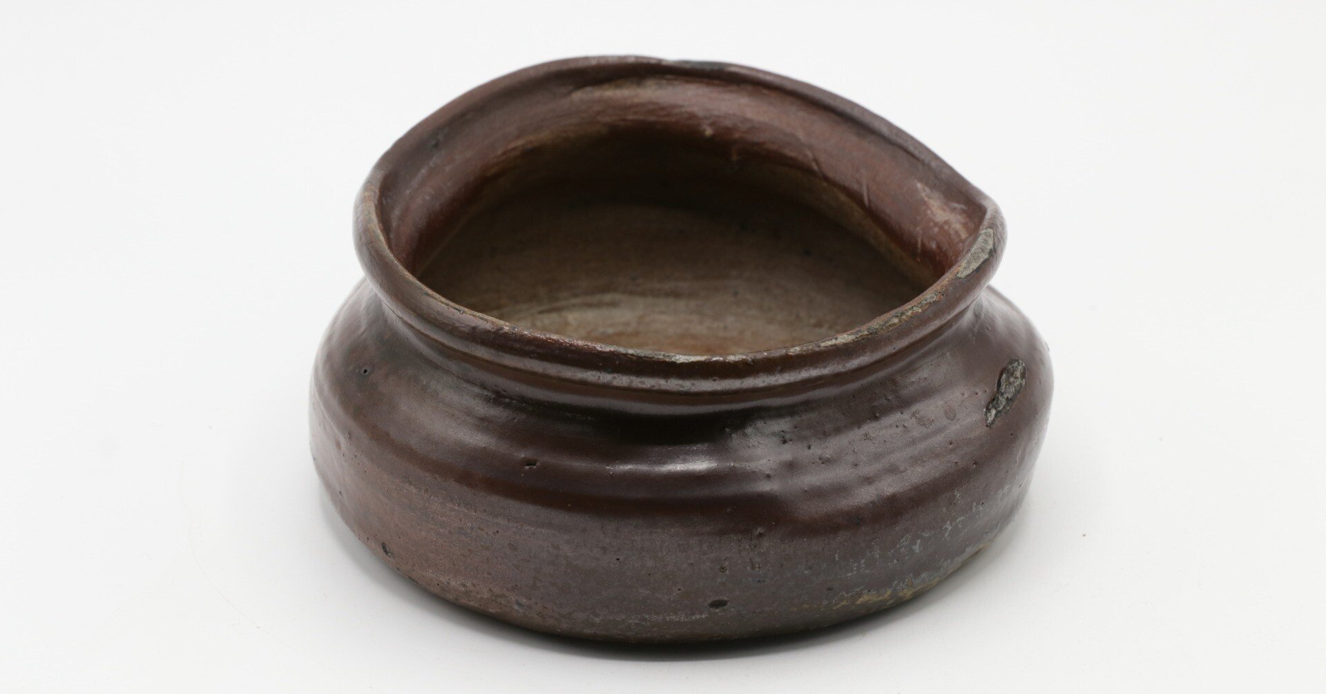 古田織部好みの名品古備前茶陶紹介】歪んだ茶陶が流行した年代は？江戸