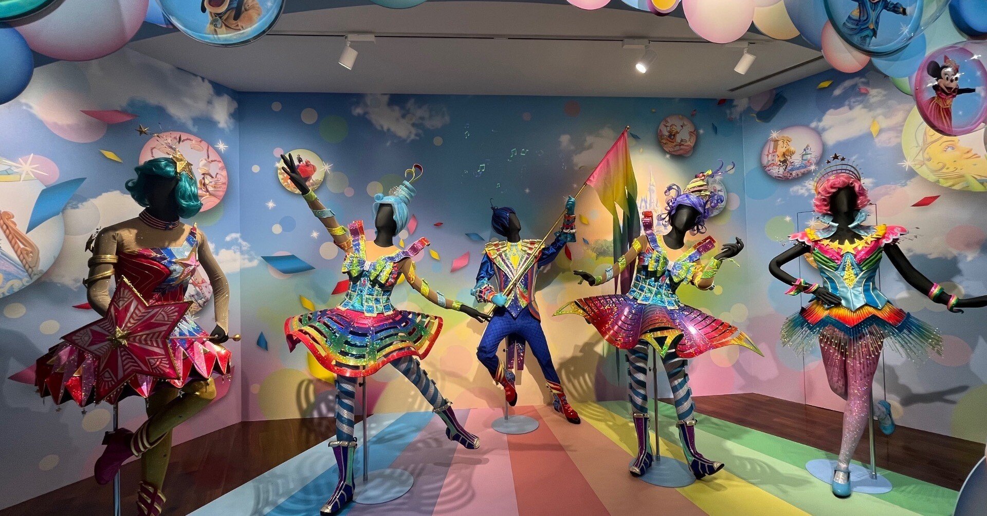 東京ディズニーリゾート® アンコール！ザ・モーメンツ展」と振り返る