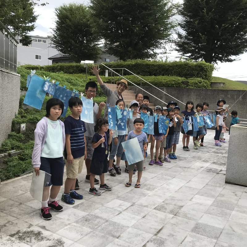 影をつかまえる 大切なものでフォトグラムをつくろう 栃木県立美術館 Shunya Asami Note Note 影をつかまえる 大切なものでフォトグラムをつくろう 栃木県立美術館 Shunya Asami Note Note