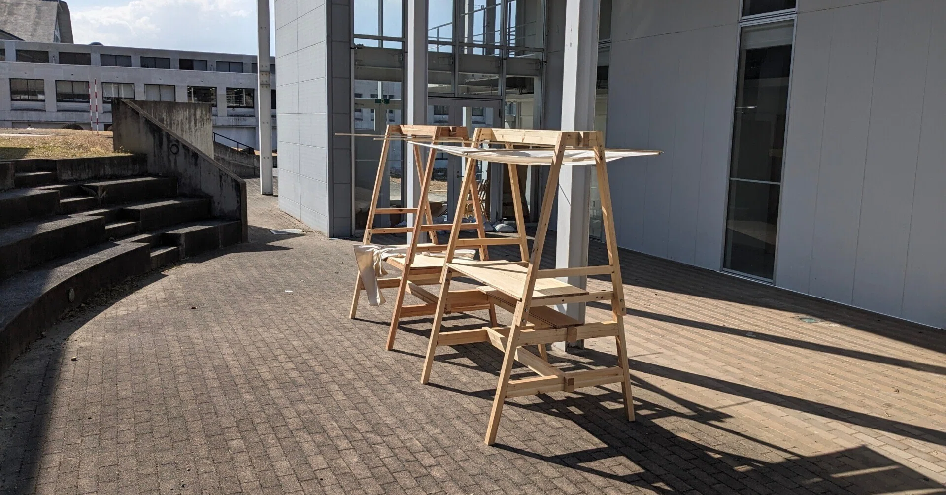 学科横断型プロジェクトで、組み立て式屋台「KOKAGE（こかげ）」を制作