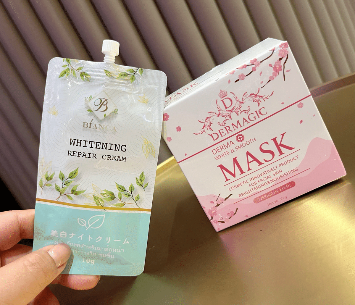 新品 DERMAgic WHITE & SMOOTH MASK 広 スリーピングマス 新品 DERMAgic WHITE & SMOOTH MASK 広 スリーピングマス