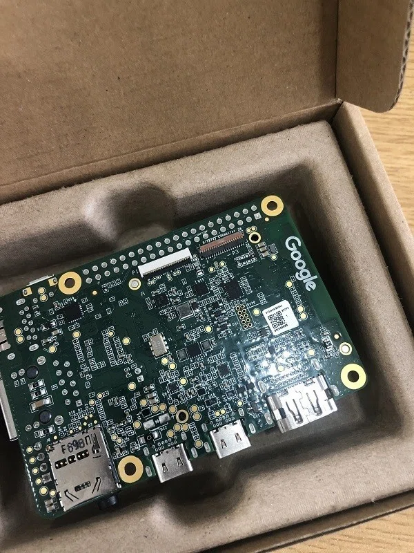 Google Coral Edge TPUボードとNVIDIA Jetson Nano Devボード - ハードウェア比較｜Hanalili